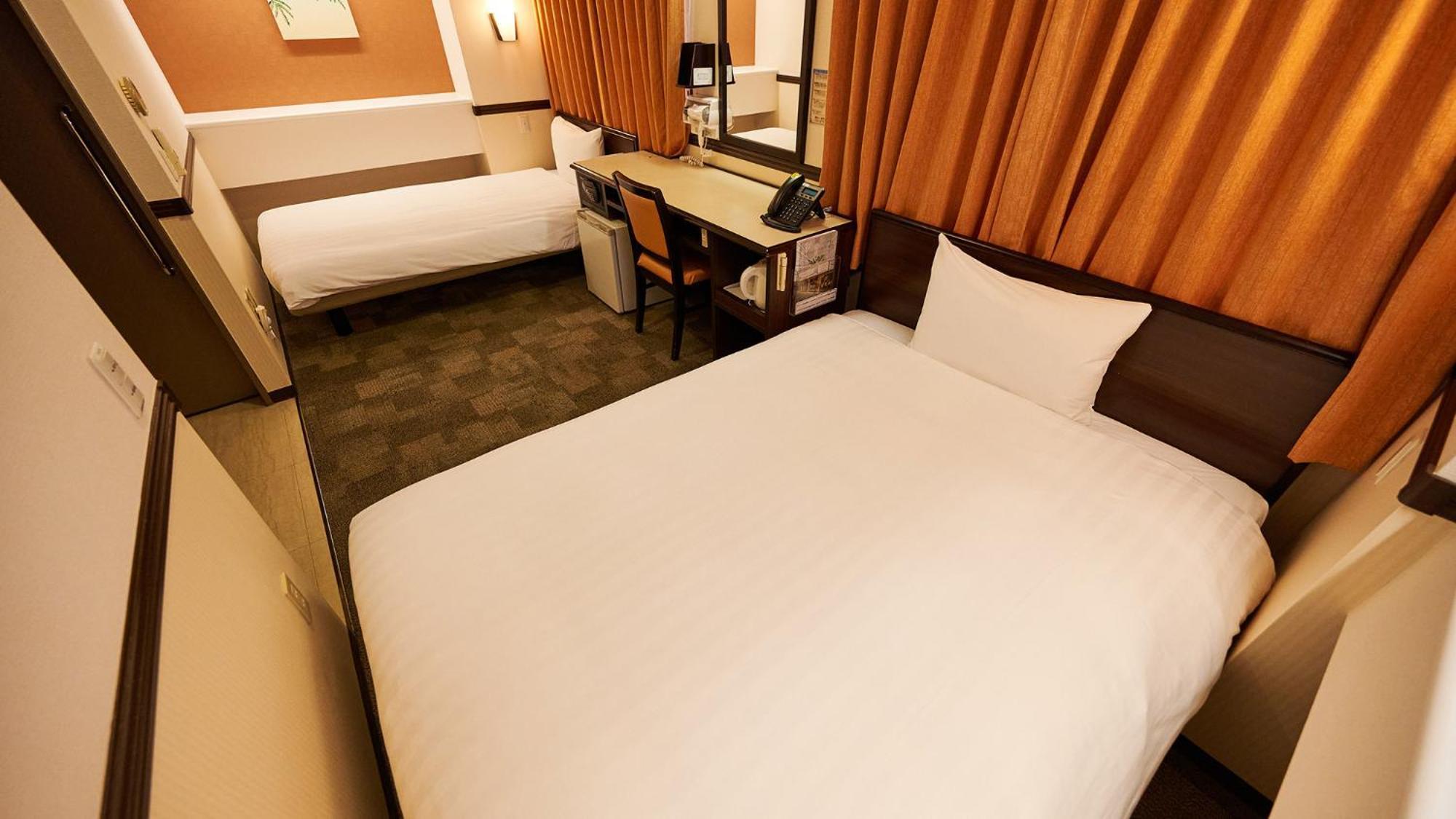Toyoko Inn Gumma Isesaki Ekimae Szoba fotó