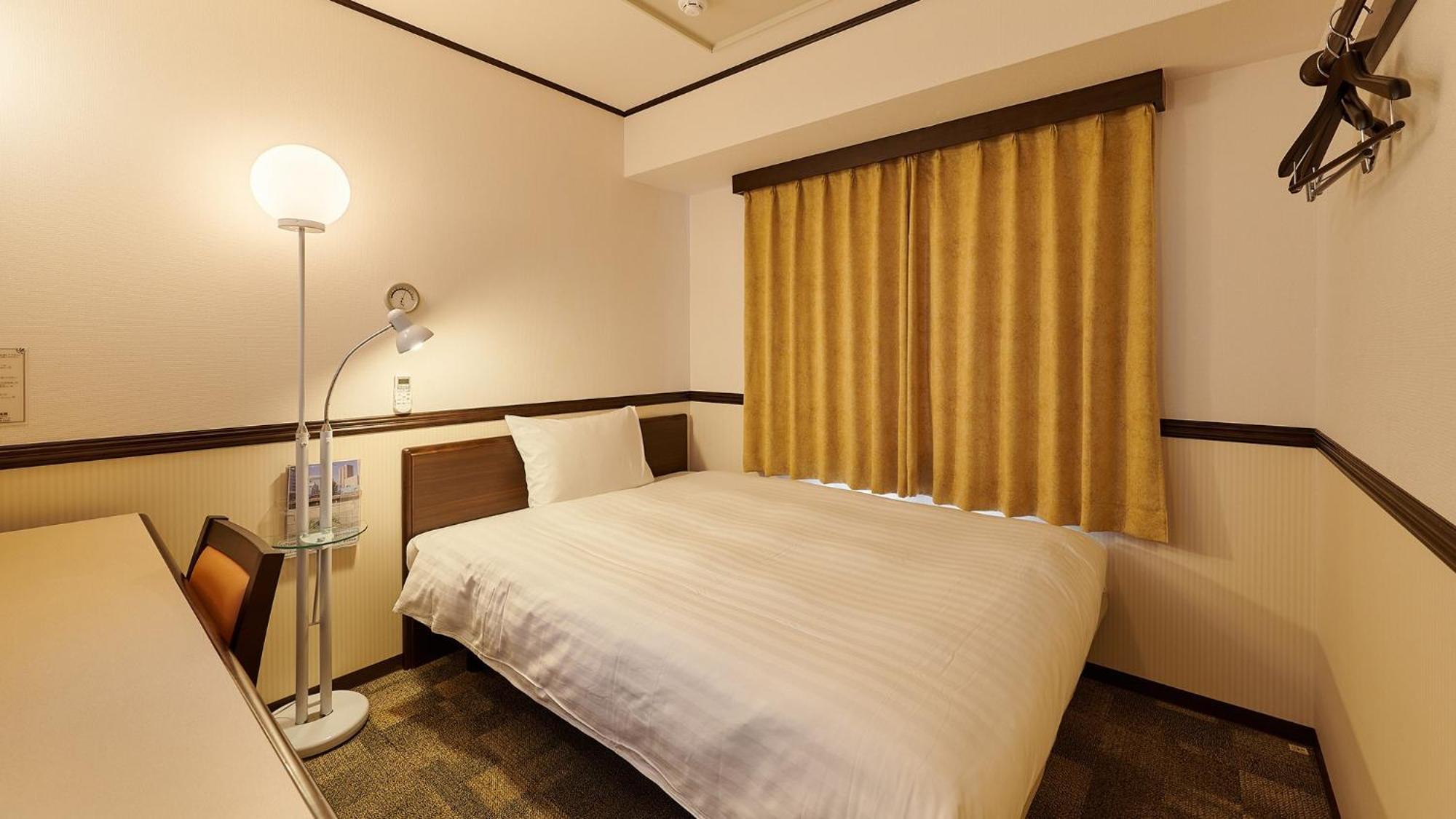 Toyoko Inn Gumma Isesaki Ekimae Szoba fotó
